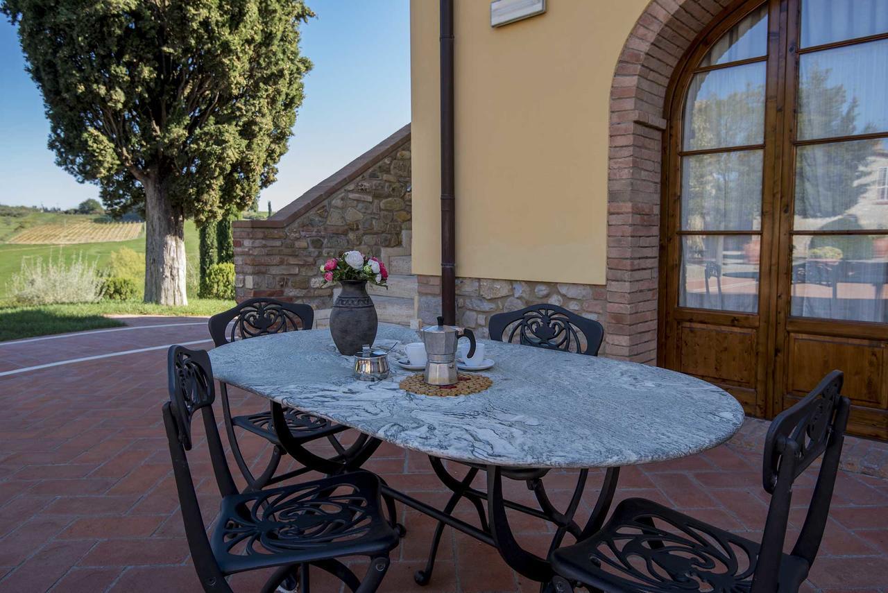 Agriturismo Le Gallozzole مونتيريجيوني المظهر الخارجي الصورة