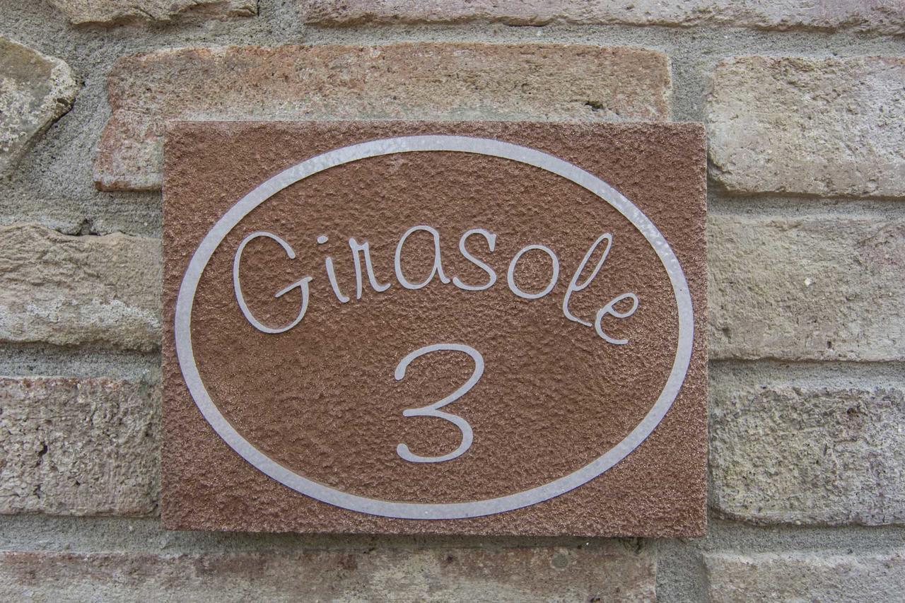 Agriturismo Le Gallozzole مونتيريجيوني المظهر الخارجي الصورة