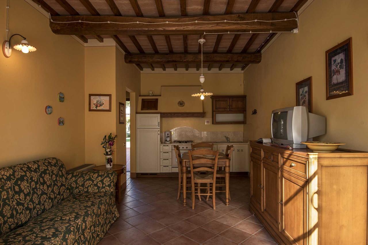 Agriturismo Le Gallozzole مونتيريجيوني المظهر الخارجي الصورة